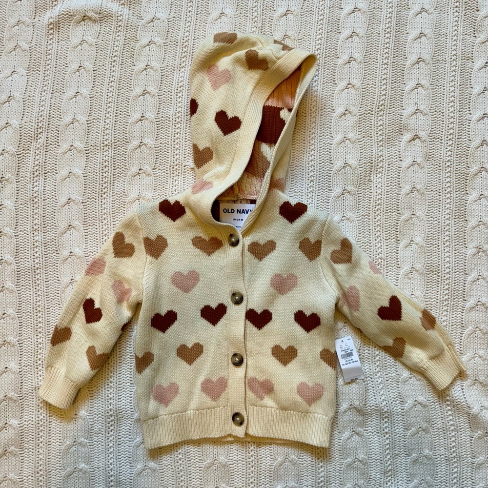NWT Old Navy hooded heart sweater